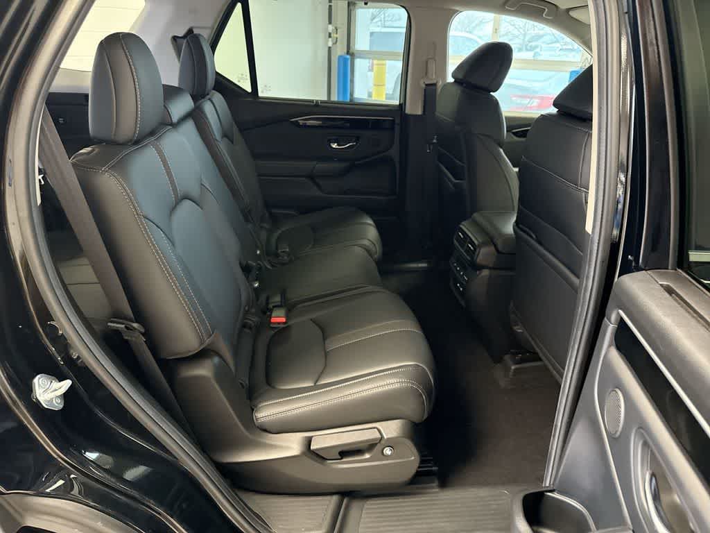 Thumbnail: 2025 Honda Pilot - 22