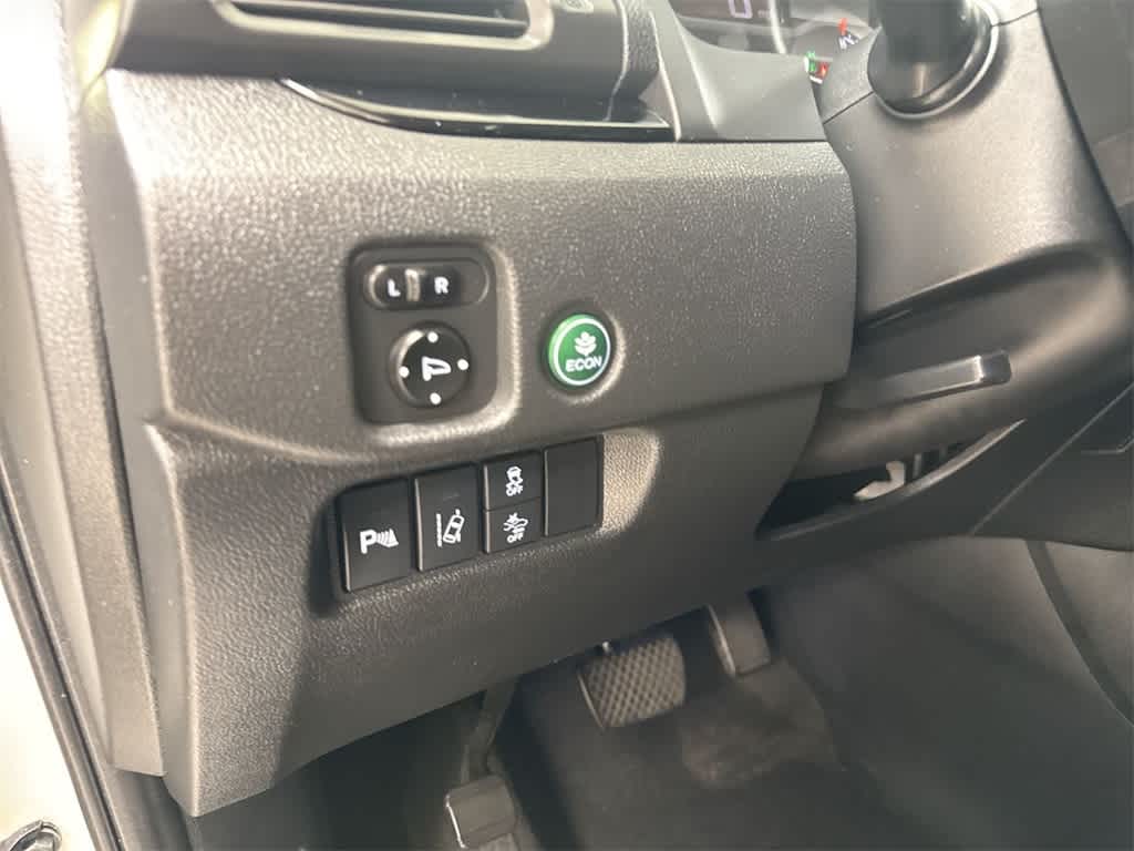 Thumbnail: 2017 Honda Pilot - 41