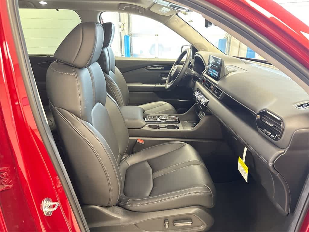 Thumbnail: 2025 Honda Pilot - 25