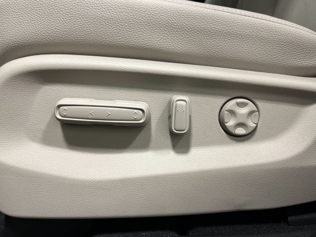 Thumbnail: 2026 Honda Odyssey - 13