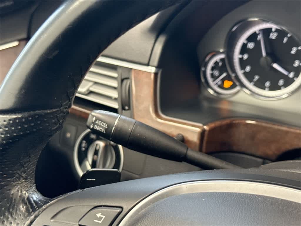 Thumbnail: 2012 Mercedes-Benz E-Class - 27