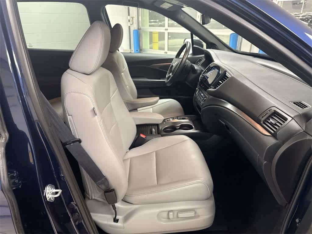 Thumbnail: 2022 Honda Passport - 23