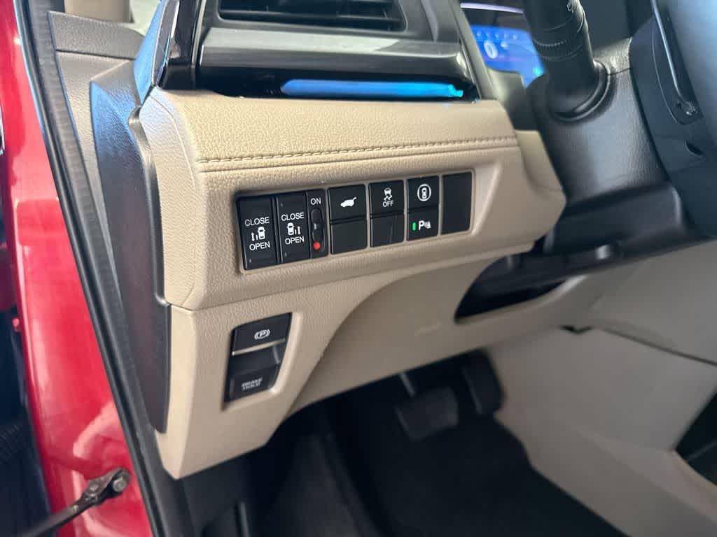 Thumbnail: 2023 Honda Odyssey - 43