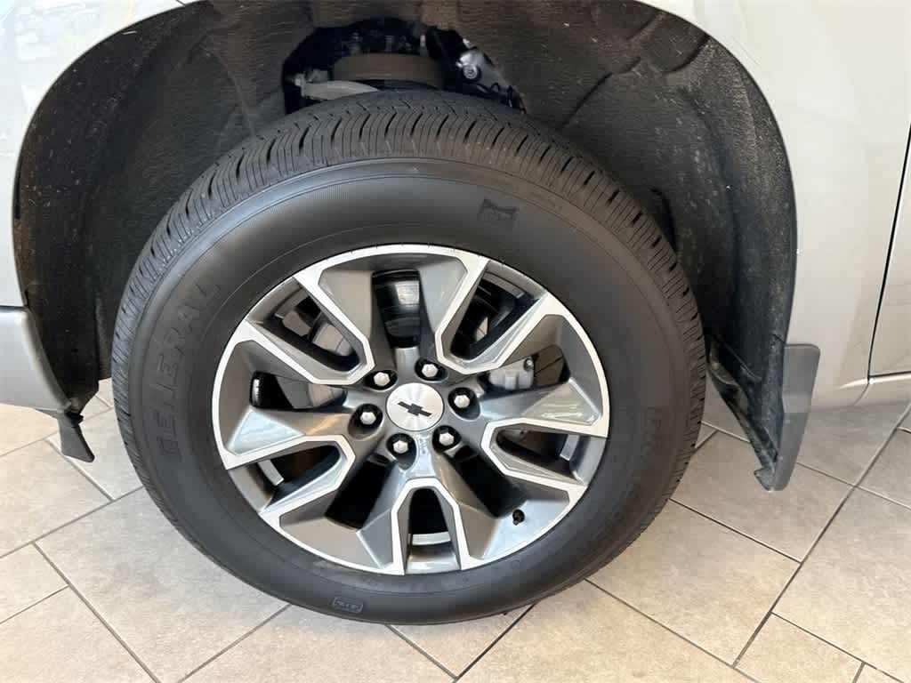 Thumbnail: 2023 Chevrolet Silverado 1500 - 14