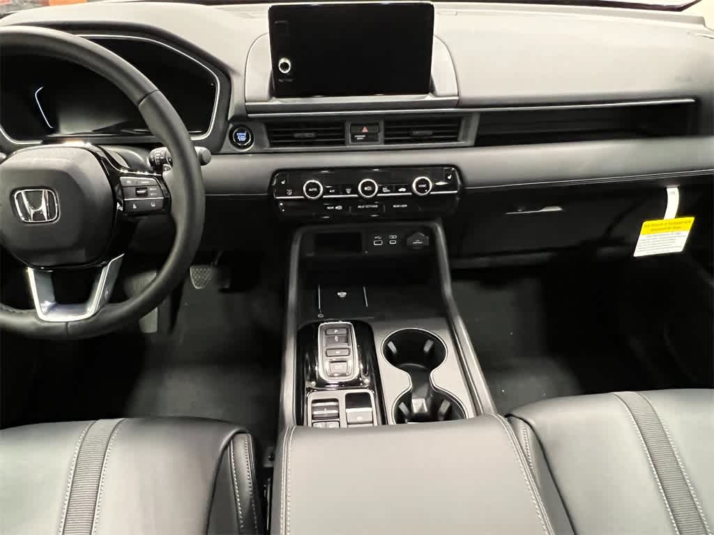Thumbnail: 2025 Honda Pilot - 16