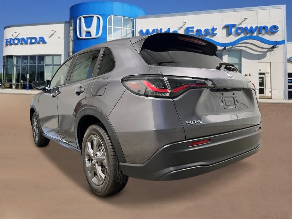2026 Honda HR-V LX photo 3