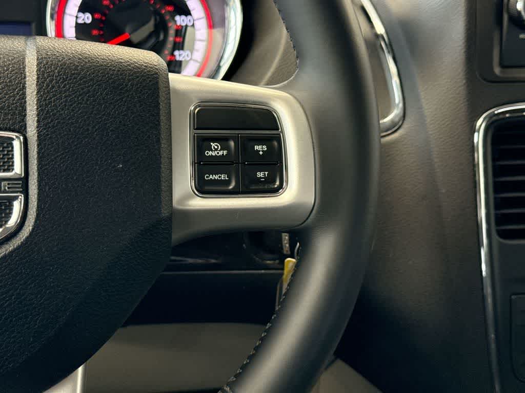 Thumbnail: 2015 Dodge Grand Caravan - 28