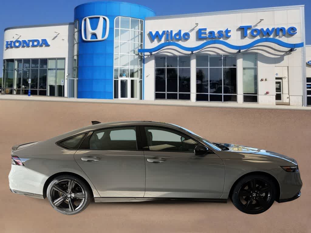 Thumbnail: 2025 Honda Accord - 9