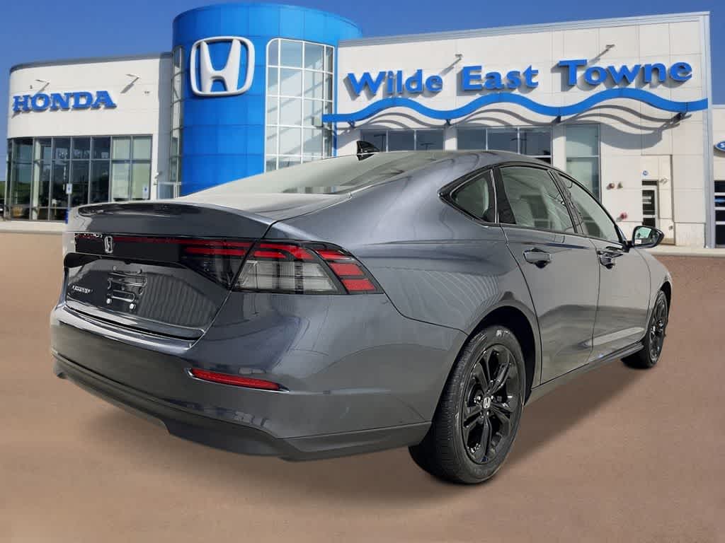 Thumbnail: 2025 Honda Accord - 6