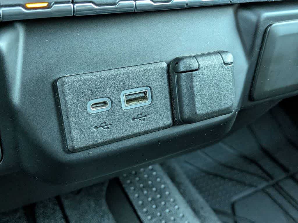 Thumbnail: 2020 Chevrolet Silverado 1500 - 29