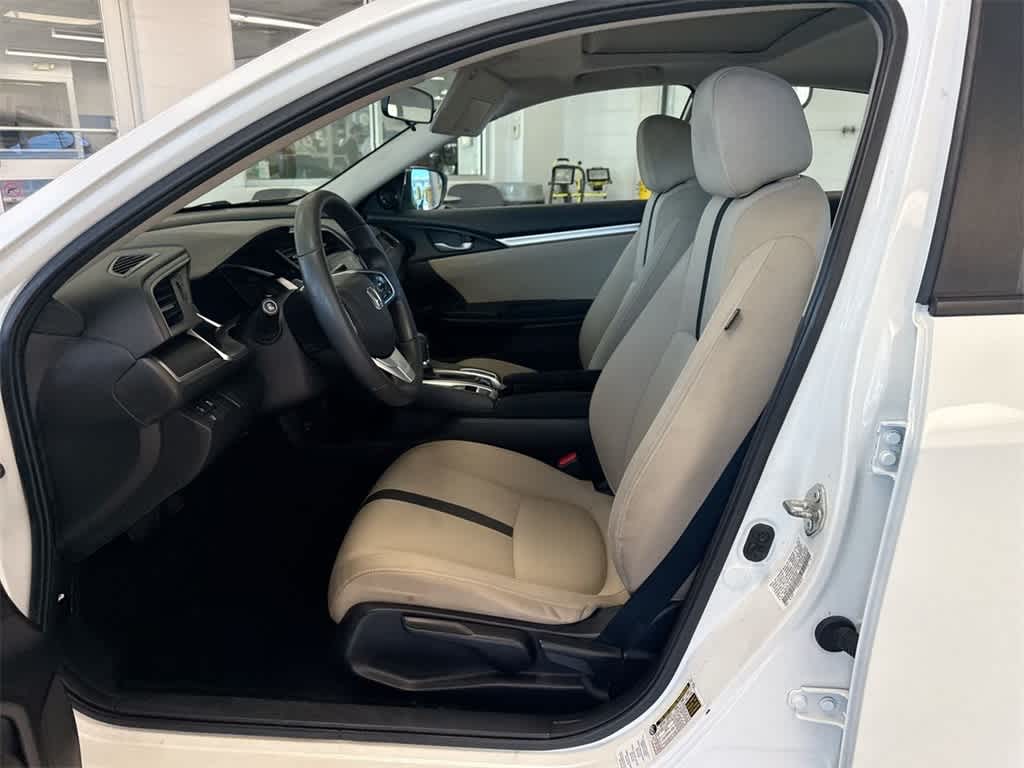 Thumbnail: 2016 Honda Civic - 16