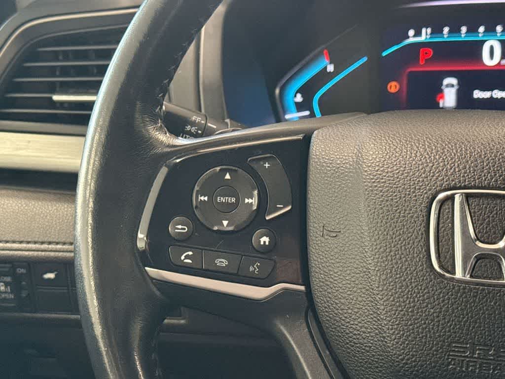 Thumbnail: 2018 Honda Odyssey - 25