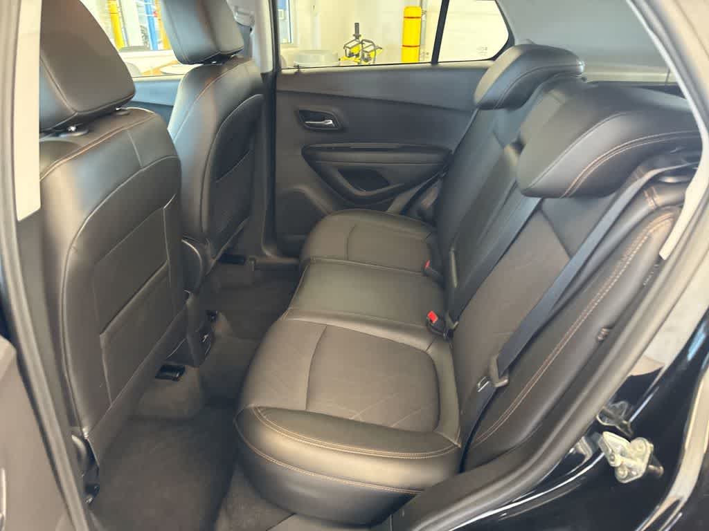 Thumbnail: 2018 Chevrolet Trax - 21