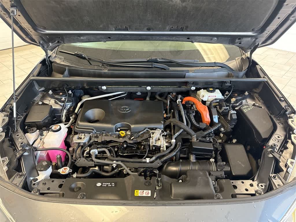 Thumbnail: 2020 Toyota RAV4 - 15