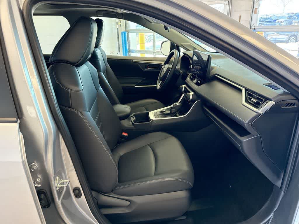 Thumbnail: 2023 Toyota RAV4 - 23