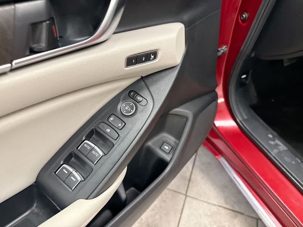 Thumbnail: 2018 Honda Accord - 21