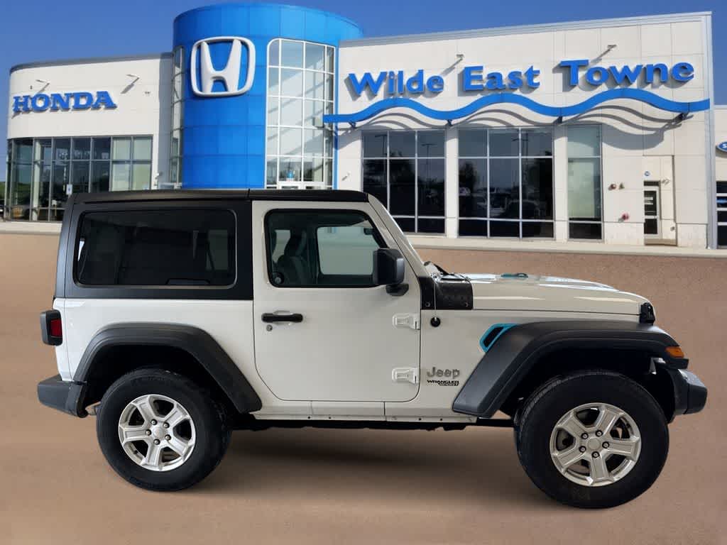 Thumbnail: 2020 Jeep Wrangler - 9