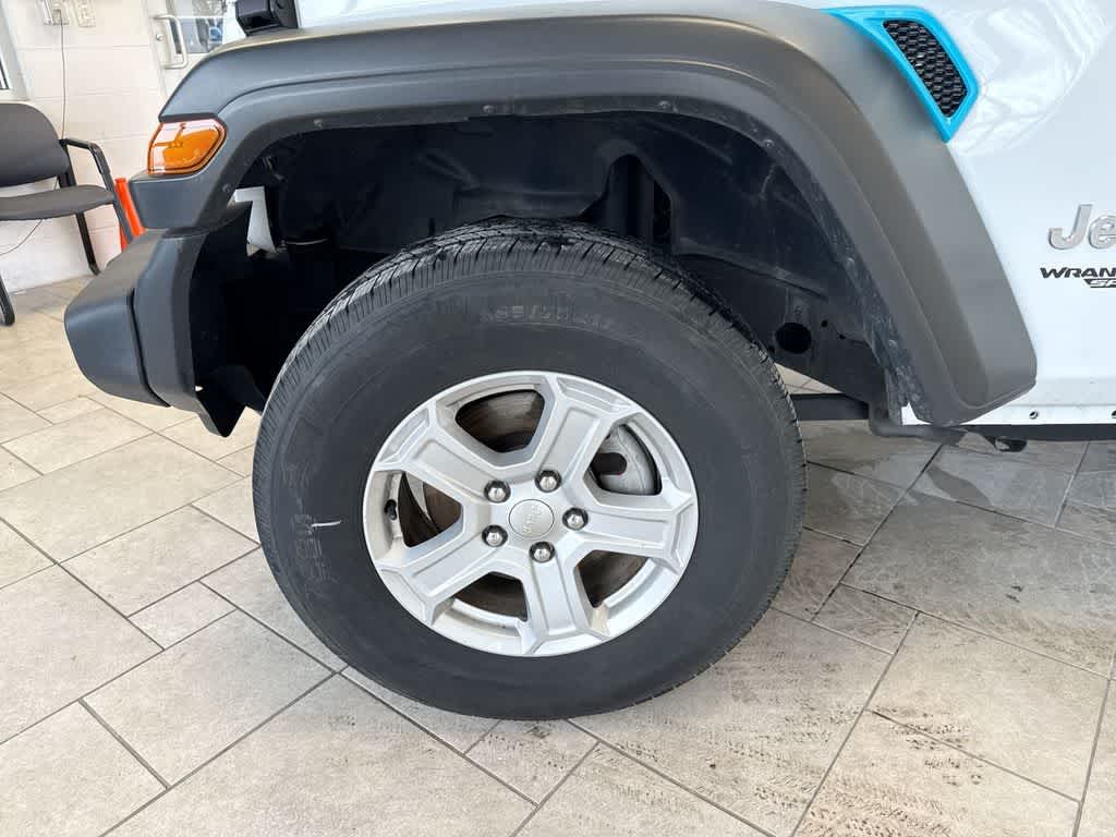 Thumbnail: 2020 Jeep Wrangler - 13