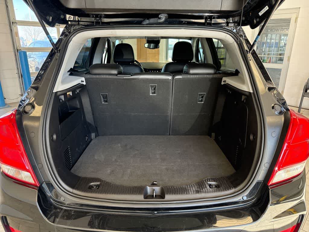 Thumbnail: 2018 Chevrolet Trax - 35