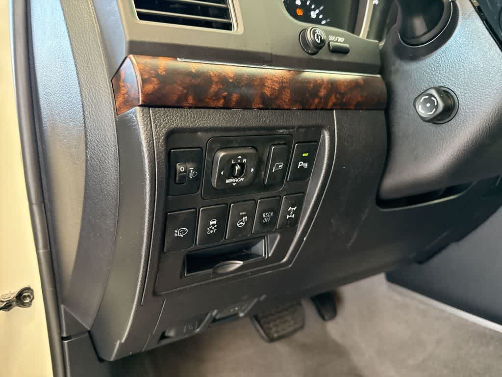 Thumbnail: 2015 Toyota Land Cruiser - 40