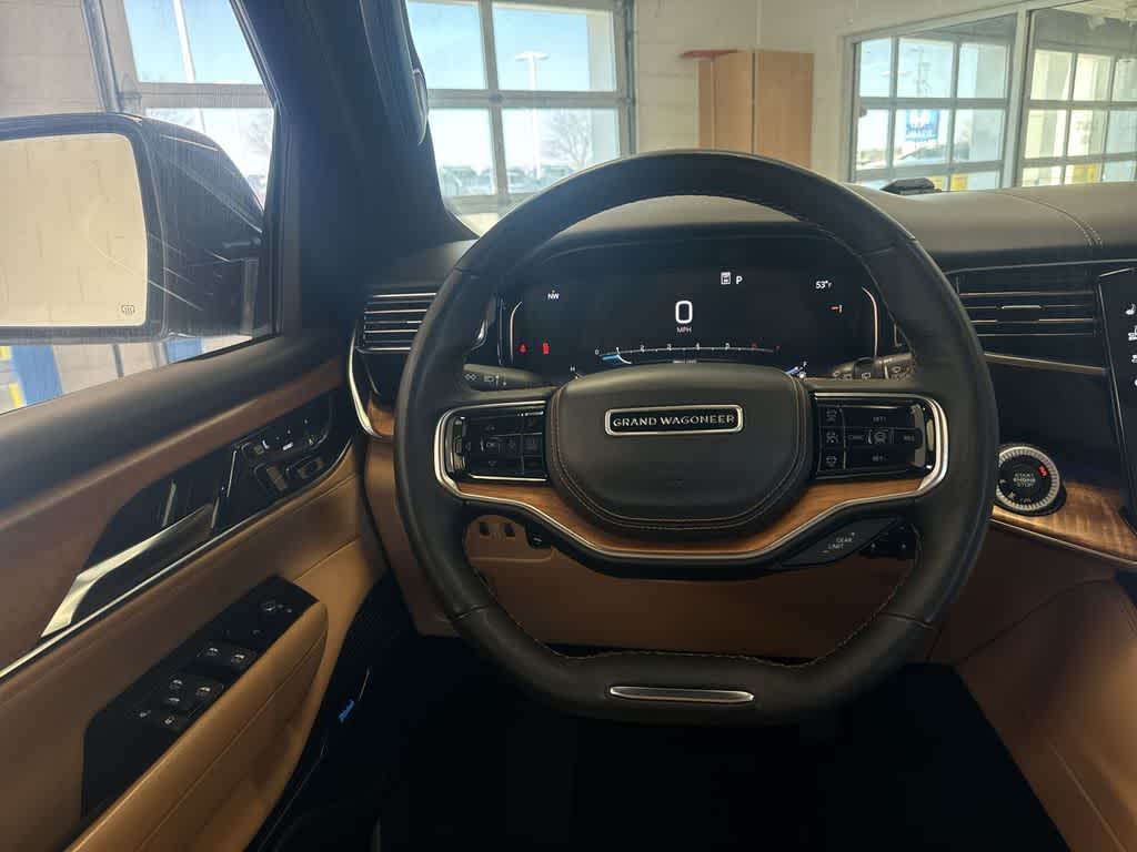 Thumbnail: 2023 Jeep Grand Wagoneer L - 28