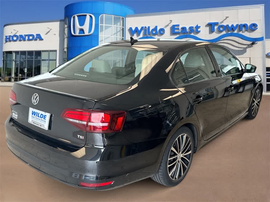 Thumbnail: 2016 Volkswagen Jetta - 8