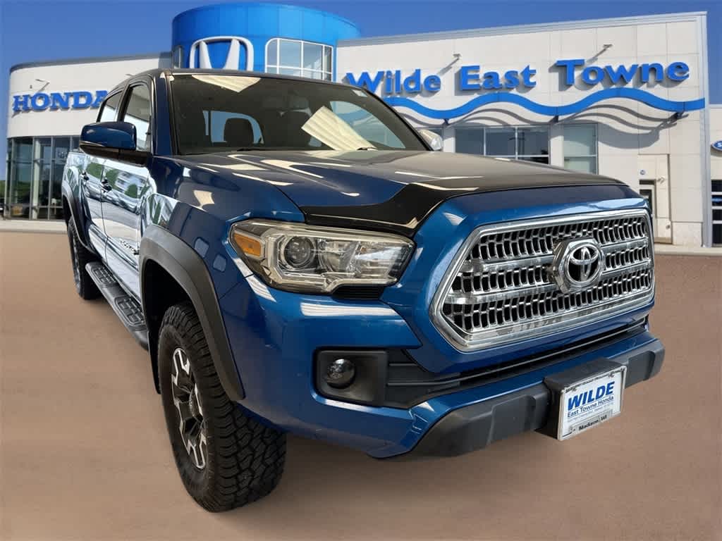 2017 Toyota Tacoma SR5 Sport TRD Pro photo 2