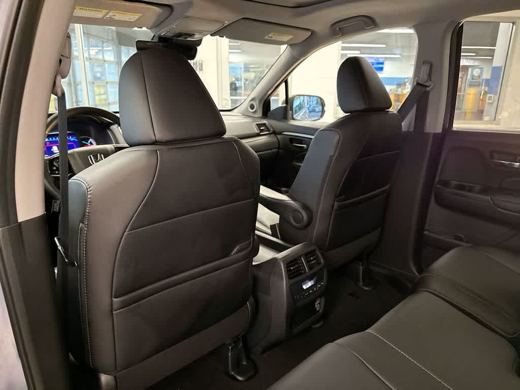 Thumbnail: 2022 Honda Pilot - 21