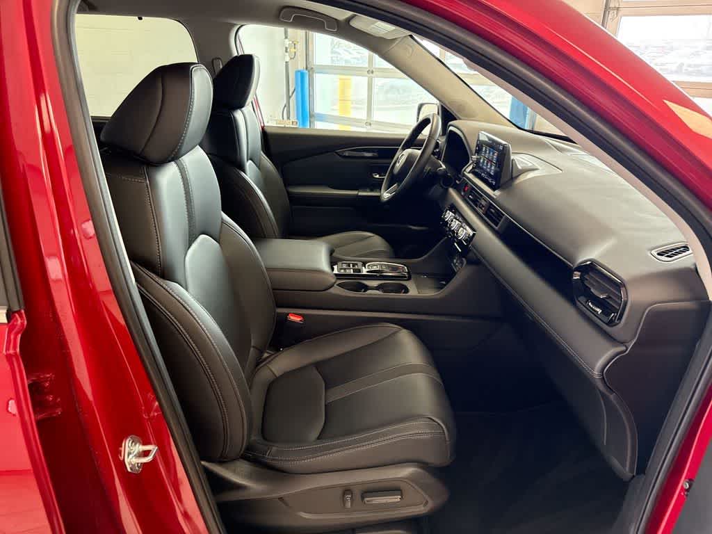 Thumbnail: 2023 Honda Pilot - 25