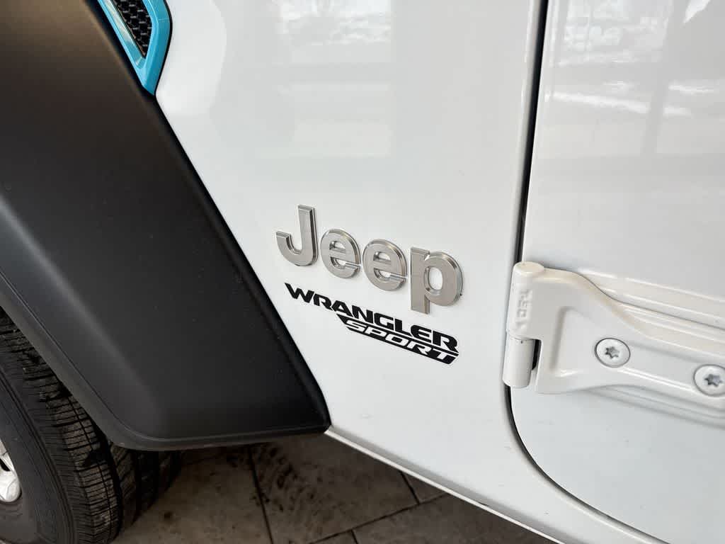 Thumbnail: 2020 Jeep Wrangler - 11