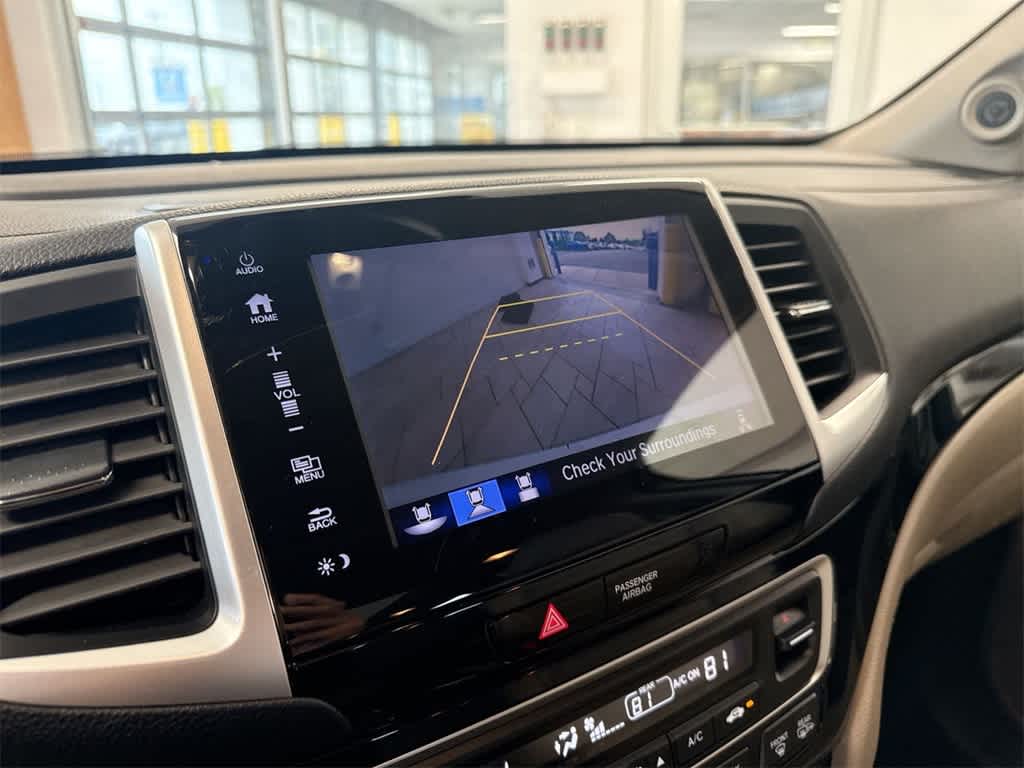 Thumbnail: 2018 Honda Pilot - 33