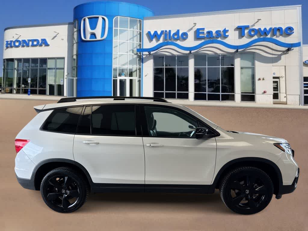 Thumbnail: 2021 Honda Passport - 10