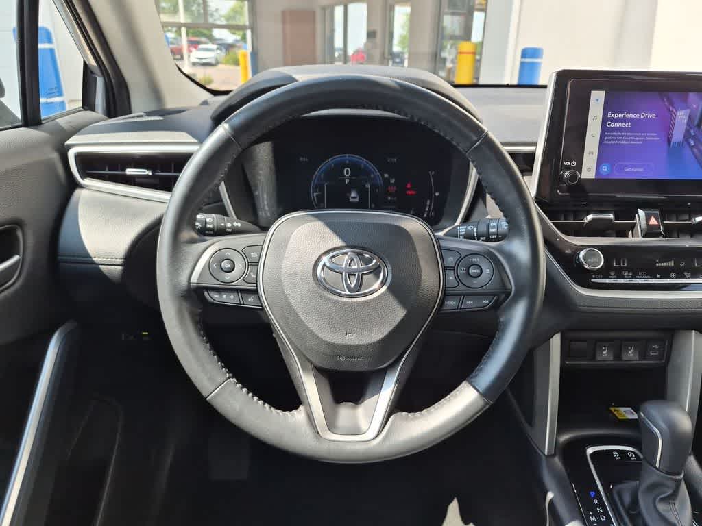 2023 Toyota Corolla Cross XLE - Photo 25