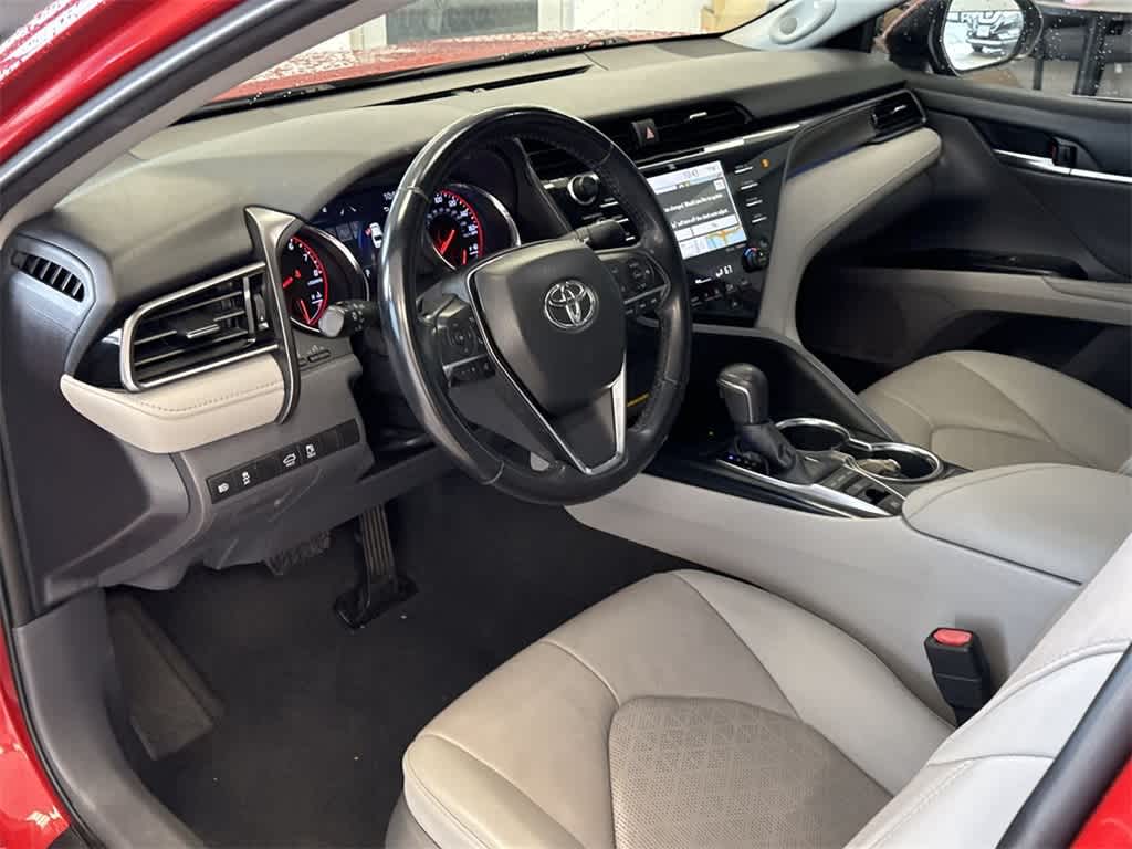 2019 Toyota Camry XSE 10