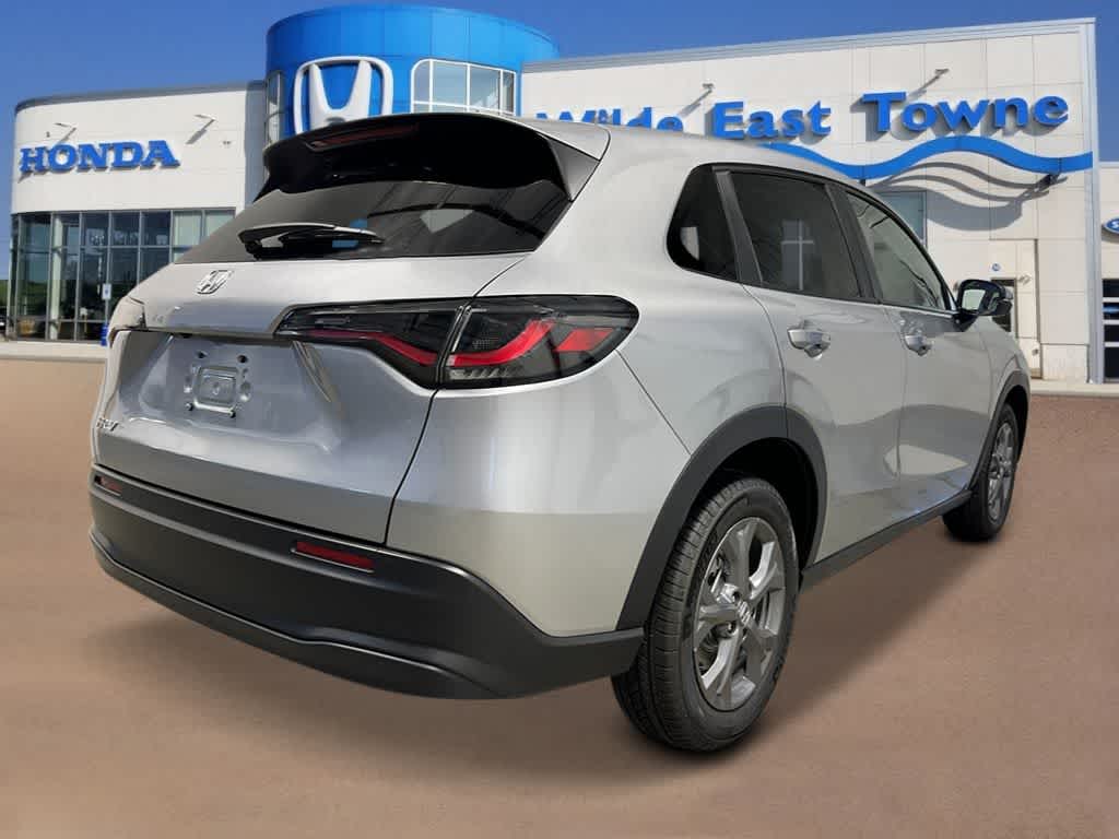 Thumbnail: 2027 Honda HR-V - 5
