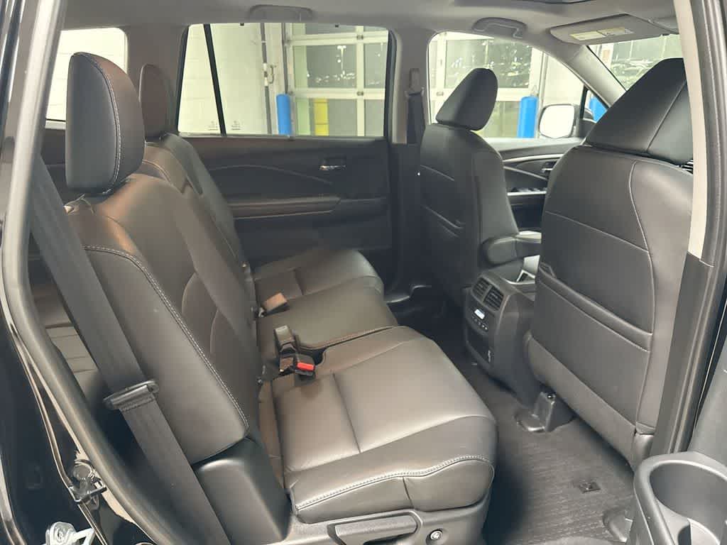 Thumbnail: 2022 Honda Pilot - 25