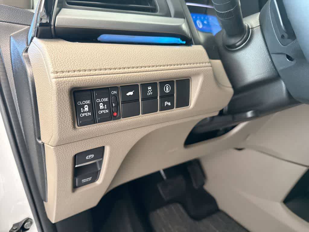 Thumbnail: 2024 Honda Odyssey - 44