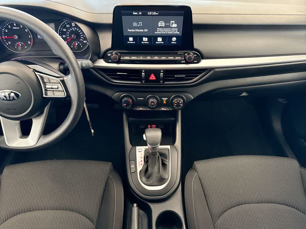 Thumbnail: 2020 Kia Forte - 27