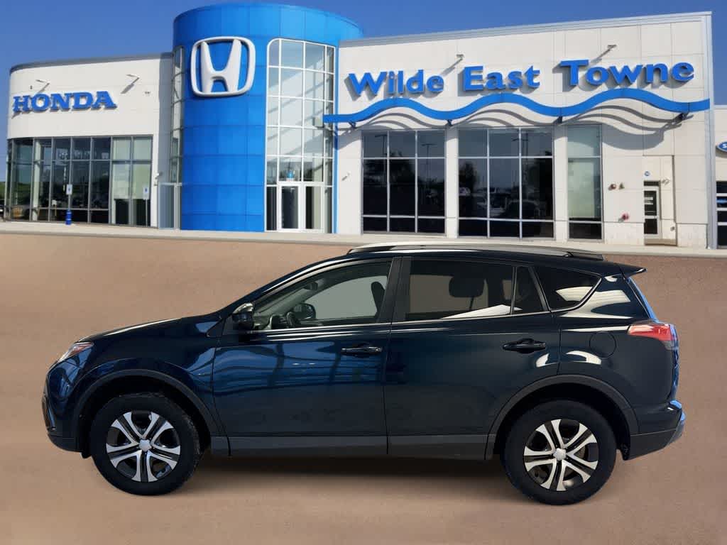 Thumbnail: 2018 Toyota RAV4 - 5