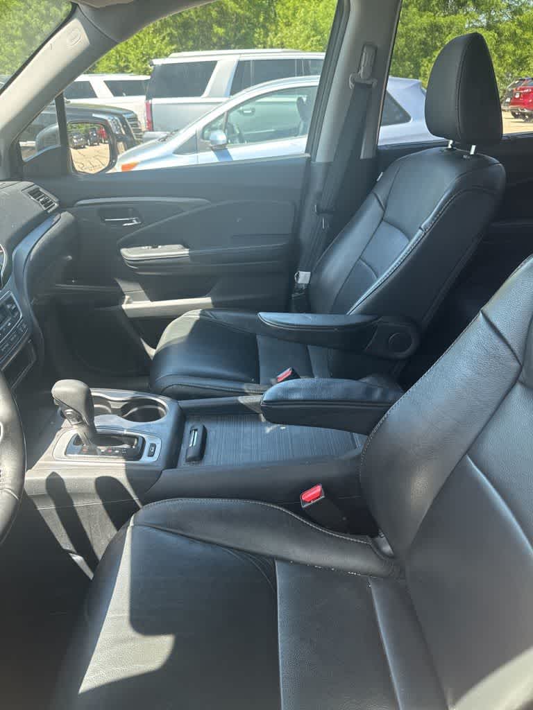 Thumbnail: 2019 Honda Pilot - 5