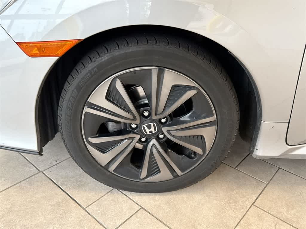 Thumbnail: 2018 Honda Civic - 13