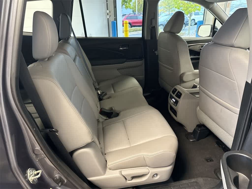 Thumbnail: 2016 Honda Pilot - 22
