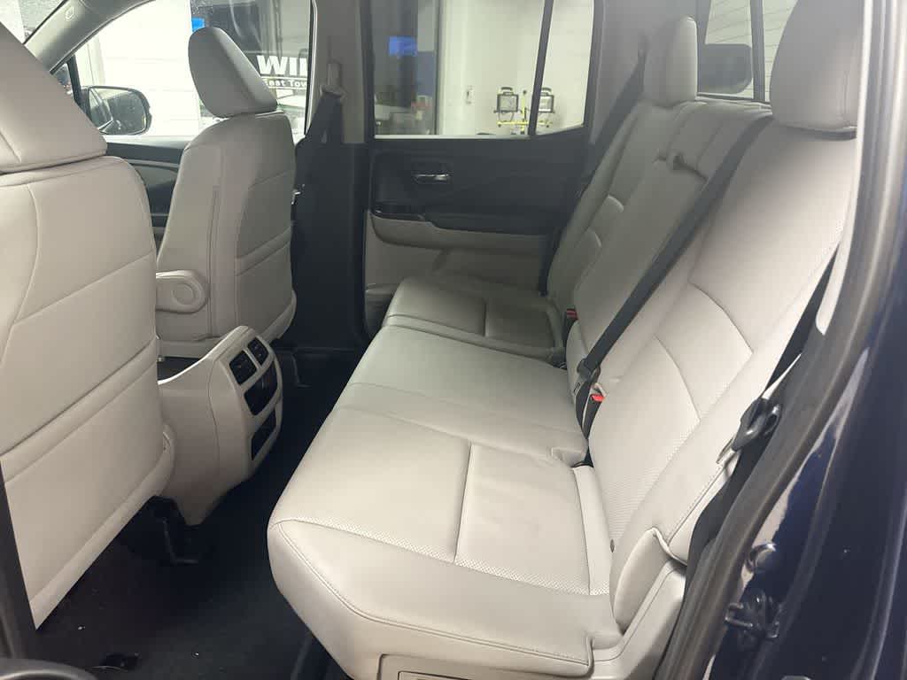 Thumbnail: 2019 Honda Ridgeline - 21