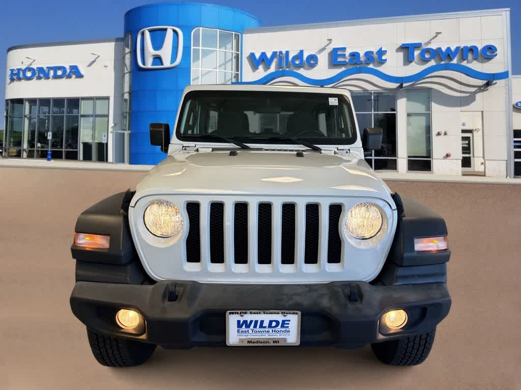 Thumbnail: 2019 Jeep Wrangler - 3