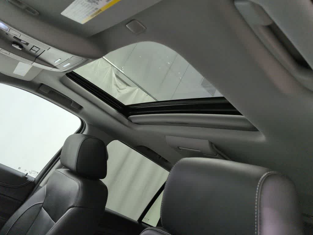 Thumbnail: 2020 Chevrolet Tahoe - 20