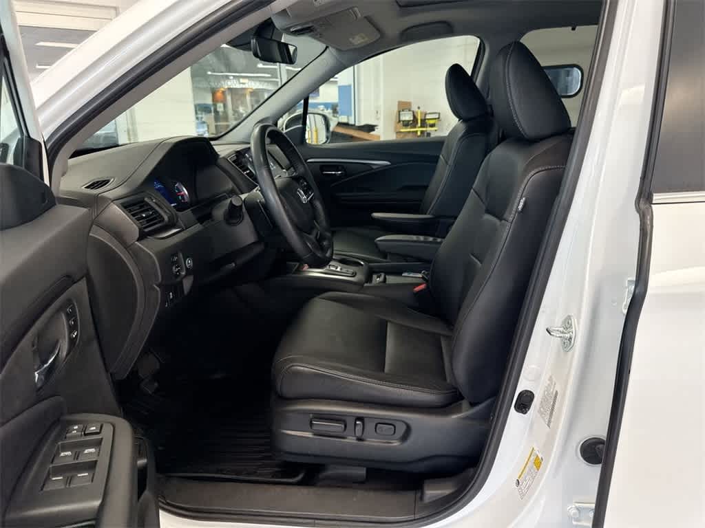 Thumbnail: 2022 Honda Pilot - 17