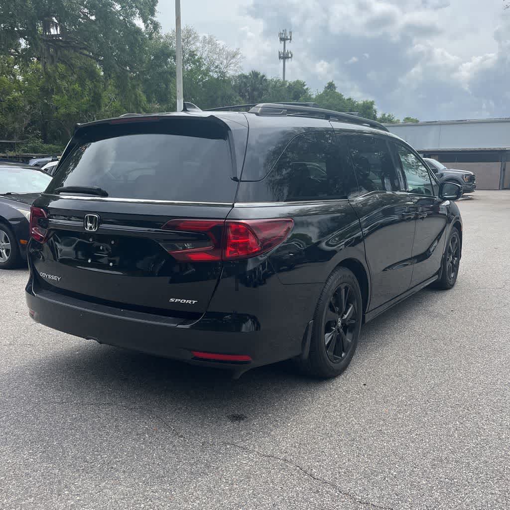 Thumbnail: 2023 Honda Odyssey - 3