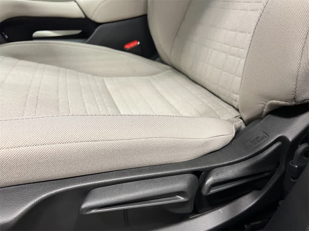 Thumbnail: 2025 Honda HR-V - 15