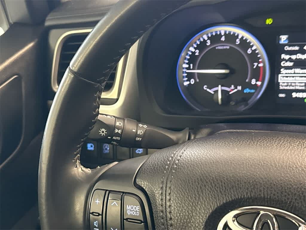 Thumbnail: 2019 Toyota Highlander - 28