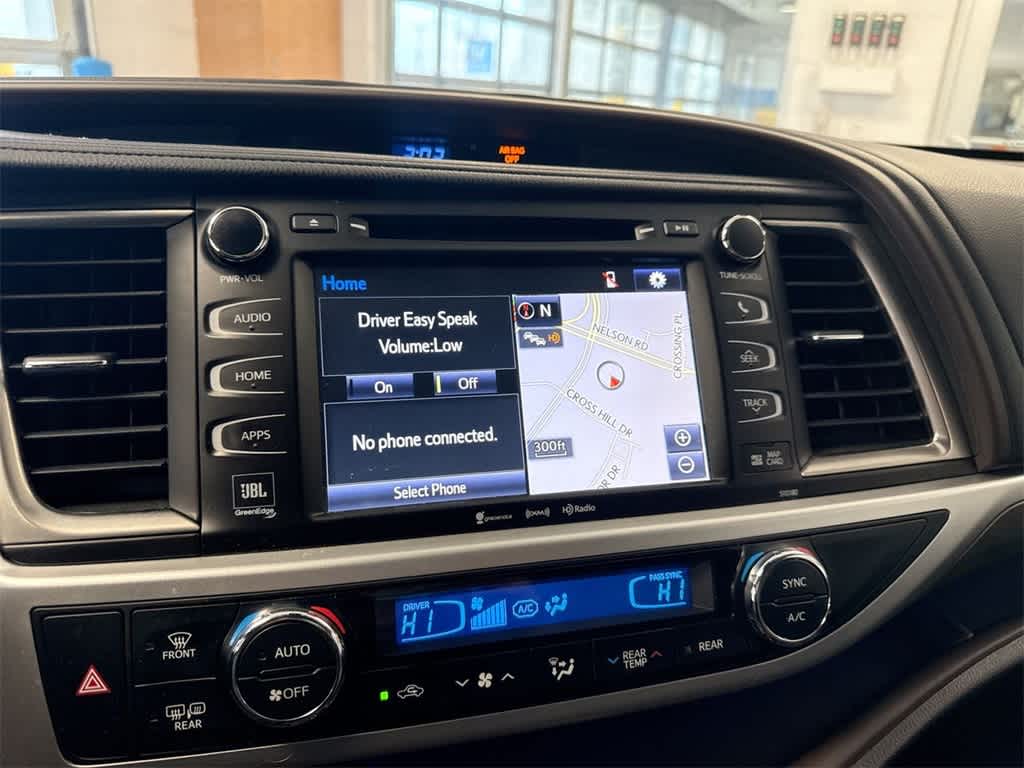 Thumbnail: 2018 Toyota Highlander - 32